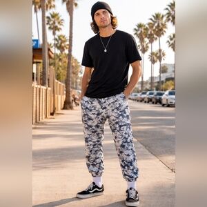 🖤Volcom Abstract Fleece Sweatpants🖤